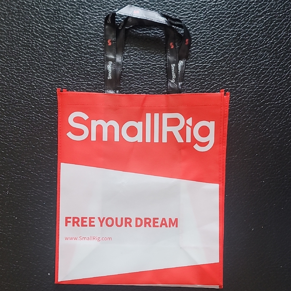 SmallRig Free Your Dream Red and White Tote Bag